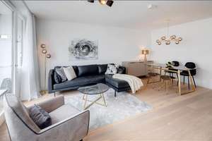 Möbliert: Helle 2-Zimmer Wohnung mit großem Westbalkon – Die vollständige Adresse der Immobilie erhältst du vom Anbieter., 81377 Am Waldfriedhof, München – Vorschaubild 2