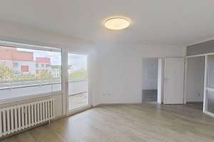 Große 4-Zimmer-Wohnung mit BALKON und Wannenbad – Brüningheide 71, 48159 Kinderhaus-West, Münster – Vorschaubild 3