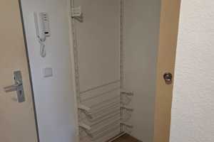 Schöne, geräumige ein Zimmer Wohnung in Köln, Junkersdorf von privat – Stüttgerhofweg 1, 50858 Köln – Vorschaubild 1