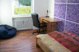 Stilvolle 2-Zimmer-Wohnung mit Balkon und Einbauküche in Milbertshofen, München – Dewetstraße 4, 80807 Milbertshofen, München – Vorschaubild 2