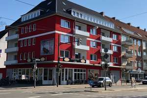 Helle und moderne Wohnung in der östlichen Vorstadt mit Balkon