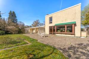 Designklassiker mit viel Potenzial: Bungalow am Bergpark – Die vollständige Adresse der Immobilie erhältst du vom Anbieter., 34131 Bad Wilhelmshöhe, Kassel – Vorschaubild 3