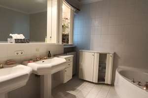 295 m2 Unternehmer-Villa Art "Bungalow" m. ca. 1.100 m2 herrlich angelegtem Garten in zentraler Lage – Die vollständige Adresse der Immobilie erhältst du vom Anbieter., 94491 Hengersberg – Vorschaubild 15