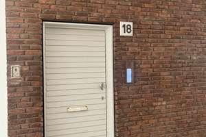Schöne, neu Sanierte 3 Zi.- Wohnung in der Altstadt – Berger Straße 18, 40213 Altstadt, Düsseldorf – Vorschaubild 2