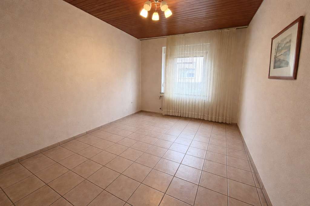 Immobilie in Würselen - Modernisierungsbedürftiges Reihenhaus in ruhiger Wohnlage von Würselen - Euchen - Bild 3