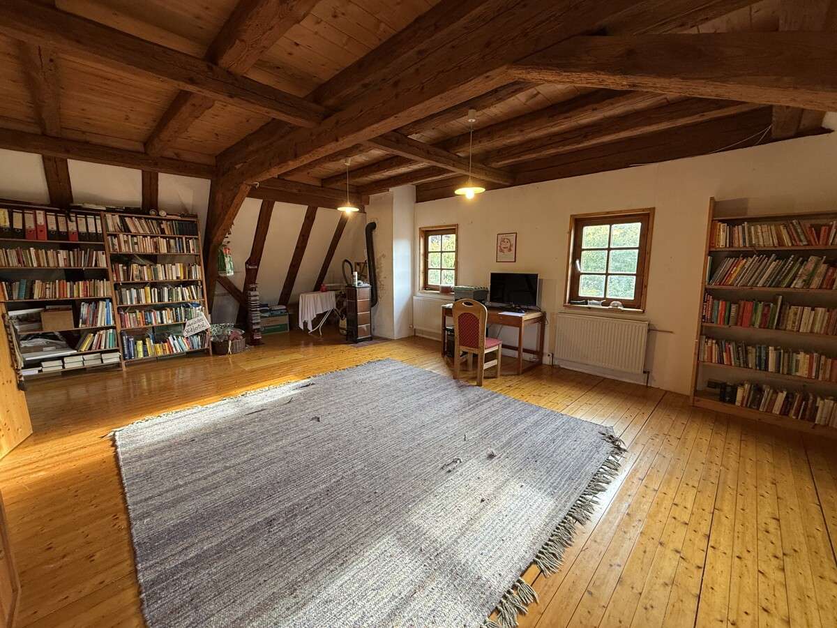 Immobilie in Wolpertshausen - DENKMALGESCHÜTZTES
ZWEIFAMILIENWOHNHAUS 
IN UNTERSCHEFFACH - Bild 3