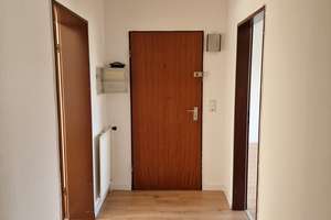 Attraktive 3-Zimmer-Wohnung - 1. Reihe zum Rhein mit Loggia – Alfred-Schütte-Allee 154, 51105 Poll, Köln – Vorschaubild 4