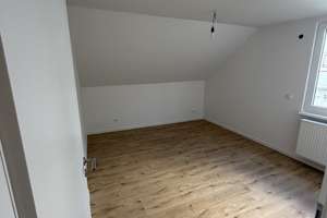 Helle 2 Zimmer DG Wohnung in Kassel Kirchditmold  – Hasserodtstraße 42C, 34130 Kirchditmold, Kassel – Vorschaubild 4