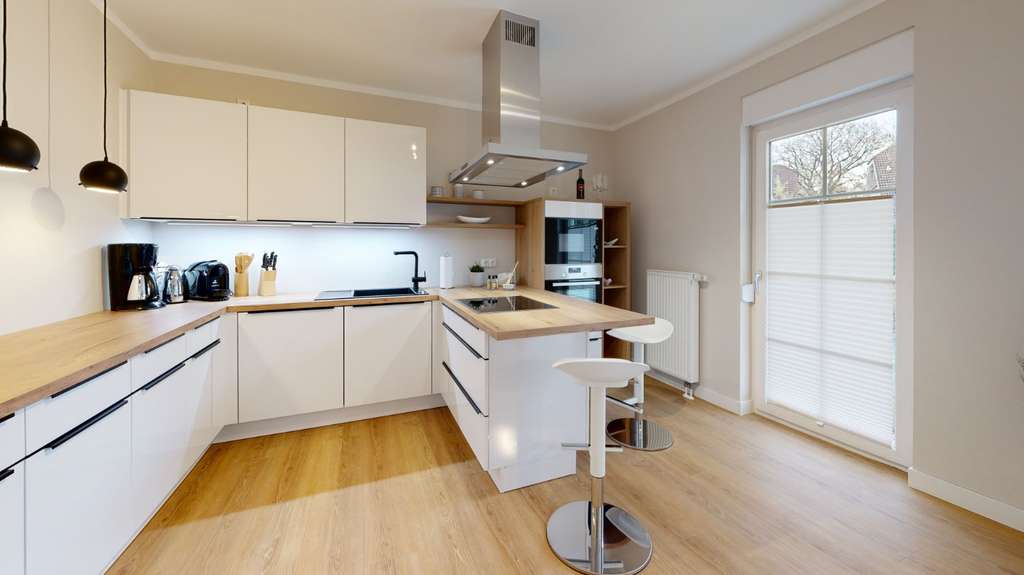 Immobilie in Am Mellensee - Mehrfamilienhaus mit 6 Zimmern  - Dank Sonderabschreibung und Förderung lohnt sich das richtig !! - Bild 2