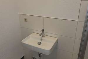 Großzügige und neu renovierte 2-Zimmer mit EBK & Laminat im Zentrum! – Mühlenstraße 45, 9111 Zentrum, Chemnitz – Vorschaubild 18