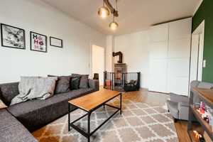 Einzigartiges Einfamilienhaus: 9-Zimmer-Haus mit Kamin, Garten & Scheune – Hildesheim (Kreis) – Vorschaubild 5
