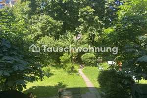 Tauschwohnung: 2 Zimmer Altbauwohnung mit Balkon Blick ins grüne