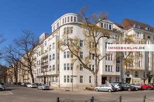 IMMOBERLIN.DE - Toplage mit Wasserblick: Großzügige Stuck-Altbauwohnung mit Balkon am Lietzenseepark – Die vollständige Adresse der Immobilie erhältst du vom Anbieter., 14057 Charlottenburg, Berlin – Vorschaubild 2
