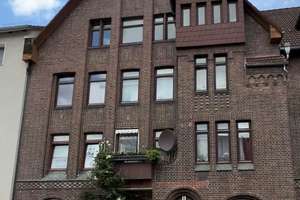 Modernisierte Wohnung mit drei Zimmern und Einbauküche in Hannover