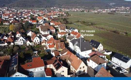 Einfamilienhaus mit großer Scheune und Hof in Randlage von Diedesfeld