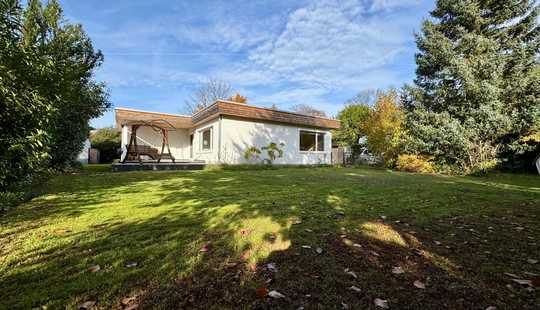 Bild von ***Für die Familie: Modernisierter Bungalow mit Gartenparadies in Langen/Oberlinden***