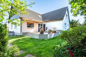 Saniertes Haus mit Einliegerwohnung – Die vollständige Adresse der Immobilie erhältst du vom Anbieter., 22949 Ammersbek – Vorschaubild 4