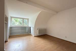 Gemütliche Dachgeschosswohnung in zentraler Lage zu vermieten – Hesselnberg 6, 42285 Barmen, Wuppertal – Vorschaubild 3