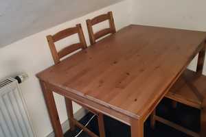 Teilmöbilierte, gepflegte 1,5-Zimmer-Dachgeschosswohnung mit EBK in Junkersdorf, Köln – Marsdorferstr 31, 50858 Köln – Vorschaubild 1