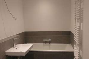 Penthousewohnung im Hinterhaus mit Westbalkon – Markgrafendamm 30, 10245 Friedrichshain, Berlin – Vorschaubild 2