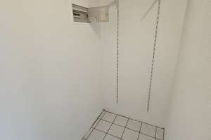 Gemütliche 2-Zimmer-Dachgeschosswohnung mit Dachterrasse im gepflegtem Altbau-Mehrfamilienhaus – Die vollständige Adresse der Immobilie erhältst du vom Anbieter., 41239 Schrievers, Mönchengladbach – Vorschaubild 9
