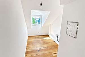 Erstbezug: Kernsanierte 2-Zimmer-Wohnung mit EBK in Stuttgart-Bad Cannstatt – König-Karl-Straße 19, 70372 Kurpark, Stuttgart – Vorschaubild 4