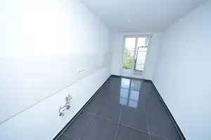 Hochwertig sanierte Maisonettewohnung mit Balkon, Fußbodenheizung und Parkettboden! – Beethovenstraße 22, 9130 Chemnitz – Vorschaubild 6
