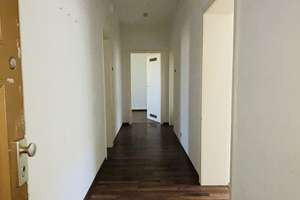 schöne 2,5 Zimmer Wohnung in zentraler Lage !! – Gelsenkirchenerstr. 15, 45141 Stoppenberg, Essen – Vorschaubild 1