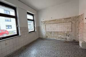 Modernisierungsbedürftiges Einfamilienhaus mit Garage und Sonnengrundstück im Herzen von Bardenberg – Die vollständige Adresse der Immobilie erhältst du vom Anbieter., 52146 Würselen – Vorschaubild 4
