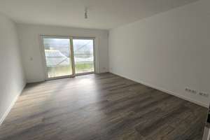 Doppelhaushälfte kernsaniert und energieeffizient mit Garage und StellplätzenHaus in Römerberg – Edith-Stein-Str. 27, 67354 Römerberg – Vorschaubild 1