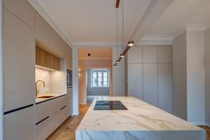 Traumhafte 4-Zimmer Wohnung mit Balkon in München Maxvorstadt