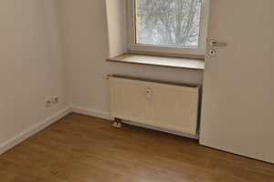 **Renovierte 3-Raumwohnung mit Einbauküche - Stadtfeld Ost** – Schopenhauer Straße 3, 39108 Magdeburg – Vorschaubild 10