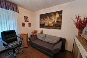 Grünes Paradies in Mosing
Reichlich Platz mit ca. 240 m² Wfl.
Sehr wertige Ausstattung
ELW möglic – Die vollständige Adresse der Immobilie erhältst du vom Anbieter., 95445 Roter Hügel, Bayreuth – Vorschaubild 13