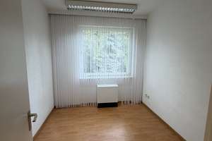 Villenkolonie Lichterfelde West, am Augustplatz, Belle Etage, 2,5 Zimmer, Süd-West Balkon, Garage! – Memlingstr. 8, 12203 Lichterfelde, Berlin – Vorschaubild 4