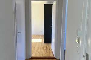 2-Zimmer Dachgeschosswohnung mit Wannenbad *WG-geeignet* – Lüderitzstraße 3, 24149 Kiel – Vorschaubild 3