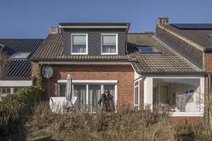 Wunderschönes Haus mit tollem Ausblick zu verkaufen – Die vollständige Adresse der Immobilie erhältst du vom Anbieter., 25992 List (Sylt) – Vorschaubild 1