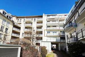 Lichtdurchflutete 3 Zimmer Wohnung mit Ruheoase zum Innenhof