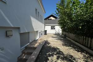 PETS ALLOWED IN FREE STANDING HOUSE! Refurbished in 2021, approx. 200 m², fenced in yard, and garage – 65199 Dotzheim, Wiesbaden – Vorschaubild 21