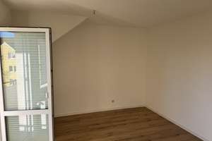 Etagenwohnung mit Dachboden, Keller und Dusch/Badewanne – Topasstr. 94, 4319 Engelsdorf, Leipzig – Vorschaubild 11
