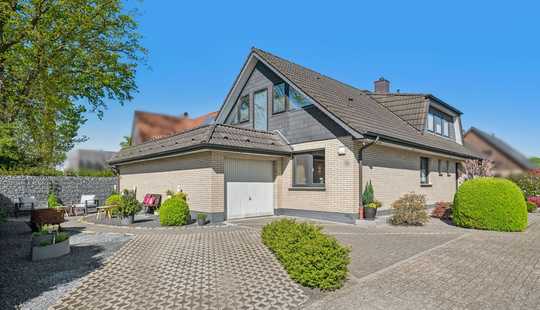 Bild von Helles, modernes Einfamilienhaus in ruhiger und begehrter Lage mit großzügigem Garten in Oldenburg
