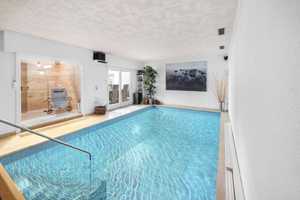 Exklusive Bungalow Villa mit WOW-EFFEKT! Pool, Sauna, Riesengarten, PV und viiiiiel Platz! – Reutlingen (Kreis) – Vorschaubild 15