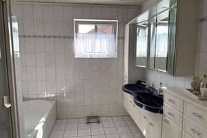 Attraktives Ein-/ Zweifamilienhaus mit PV- Anlage, Doppelgarage und Bauplatz in bester Ortslage  – Die vollständige Adresse der Immobilie erhältst du vom Anbieter., 21481 Lauenburg/Elbe – Vorschaubild 11
