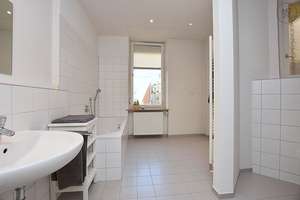 Wunderschöne, modern möblierte Altbauwohnung mit Balkon in Stuttgart Süd – Die vollständige Adresse der Immobilie erhältst du vom Anbieter., 70180 Lehen, Stuttgart – Vorschaubild 11