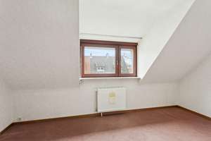 Ruhig gelegenes Reihenhaus mit guter Raumaufteilung und Ausbaupotential – Die vollständige Adresse der Immobilie erhältst du vom Anbieter., 28259 Kirchhuchting, Bremen – Vorschaubild 4