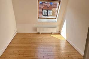 Wunderschöne 3-Zimmer-Altbauwohnung mit neuer Küche & ruhigem Innenhofbalkon – Podbielskistraße 131, 30177 List, Hannover – Vorschaubild 7
