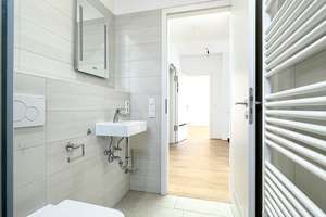 Komfortabel auf einer Ebene und Aufzug in Ihre Wohnung - niemand schaut rein - grandioser Fernblick – Die vollständige Adresse der Immobilie erhältst du vom Anbieter., 55130 Laubenheim, Mainz – Vorschaubild 20