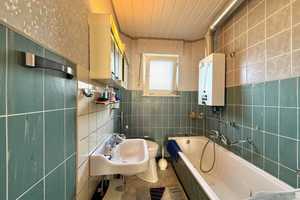 "Gestalten Sie Ihr Zuhause neu: Reihenendhaus in Höhr-Grenzhausen" – Westerwaldkreis – Vorschaubild 11