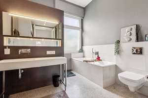 Property thumbnail 12