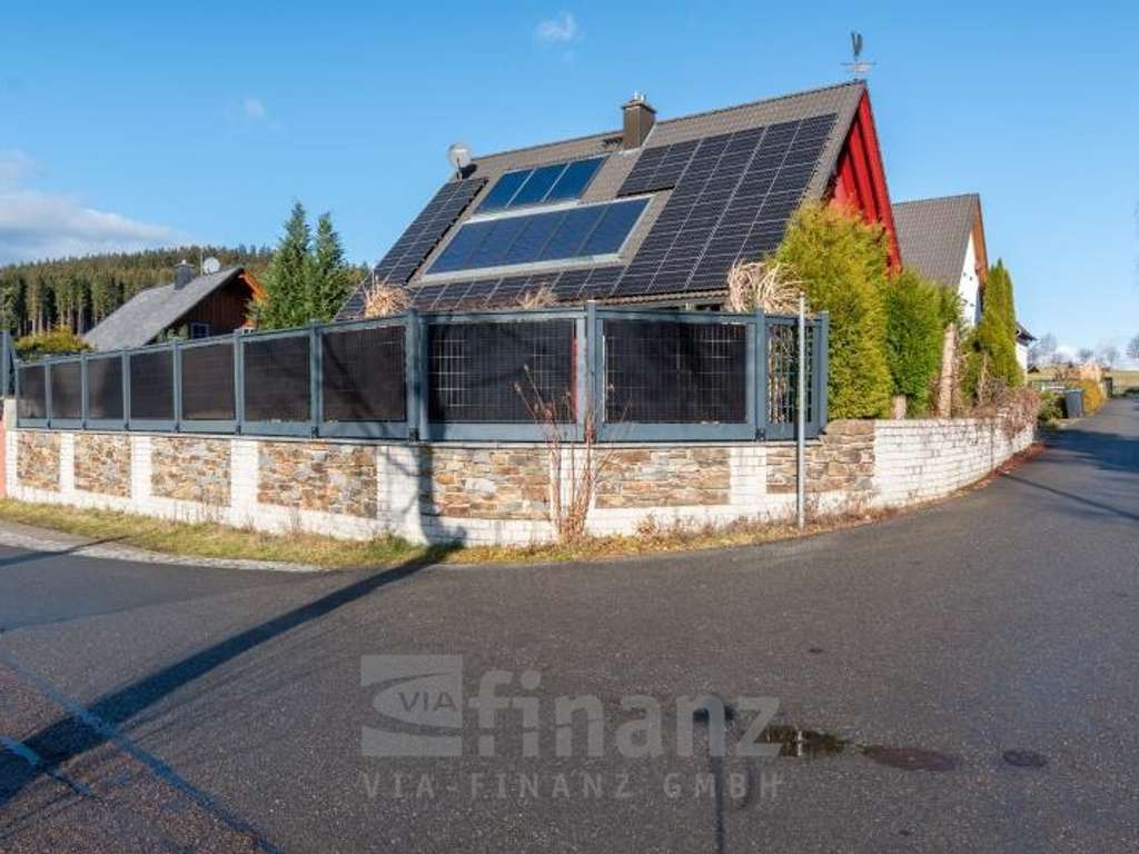 Immobilie in Tannenberg - Einfamilienhaus in Tannenberg - Bild 2