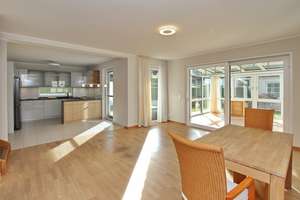 Barrierefreies + modernes Traumhaus für die Großfamilie mit Fahrstuhl + Einlieger-Wohnung! – Die vollständige Adresse der Immobilie erhältst du vom Anbieter., 22399 Poppenbüttel, Hamburg – Vorschaubild 8